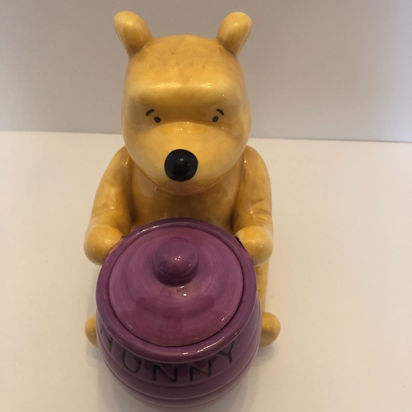 Classic Winnie The Pooh Ceramic Figure With Covered Jar - Picture 3 of 8